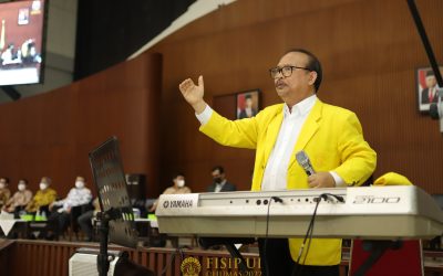 Pak Dibyo Legenda Dirigen Paduan Suara Universitas Indonesia